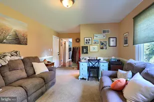 1460 Woodridge Dr, Middletown, PA 17057 - Photo 14
