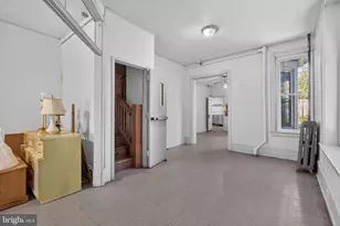 1422 Market St, Harrisburg, PA 17103 - Photo 8