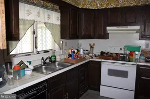 402 Elizabeth St, Williamstown, PA 17098 - Photo 12
