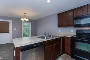 4740 Tuscarora St, Harrisburg, PA 17110 - Photo 12