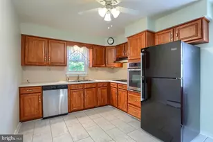 1391 Ford Ave, Harrisburg, PA 17109 - Photo 8