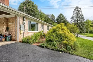 5640 Chambers Hill Rd, Harrisburg, PA 17111 - Photo 4