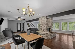 198 Valley Ln, Hummelstown, PA 17036 - Photo 4
