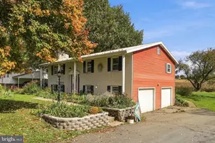 2960 Orchard Ln, Middletown, PA 17057 - Photo 2
