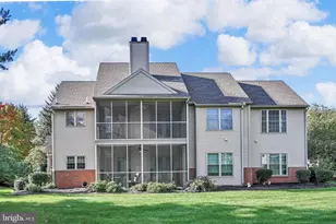 19 Bromley Ct, Hershey, PA 17033 - Photo 6