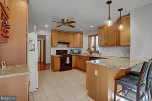 5814 Barnsley Dr, Harrisburg, PA 17111 - Photo 6