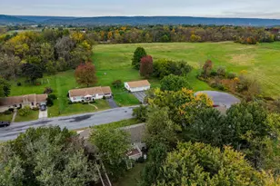 180 W Caren Dr, Grantville, PA 17028 - Photo 52