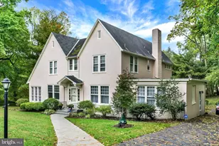 2203 Chestnut St, Harrisburg, PA 17104 - Photo 2
