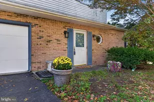 5869 Laurel St, Harrisburg, PA 17112 - Photo 4