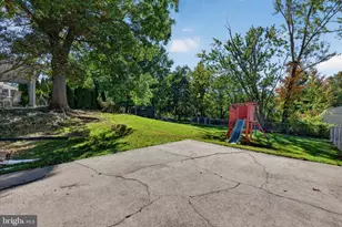 5869 Laurel St, Harrisburg, PA 17112 - Photo 36