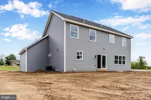 400 Taylor Dr, Harrisburg, PA 17112 - Photo 4