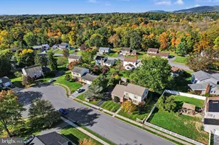 725 Lockwood Ct, Harrisburg, PA 17112 - Photo 30
