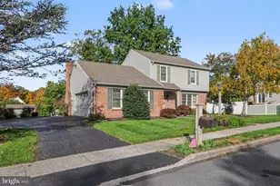 725 Lockwood Ct, Harrisburg, PA 17112 - Photo 2
