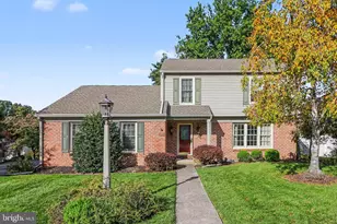 725 Lockwood Ct, Harrisburg, PA 17112 - Photo 1