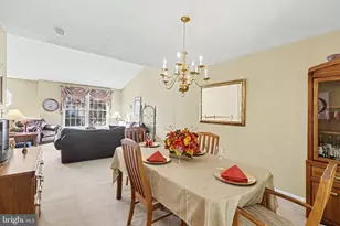 1330 Fox Hollow Dr, Harrisburg, PA 17113 - Photo 8