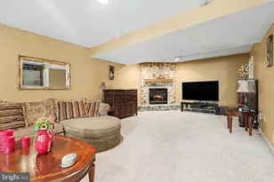 1330 Fox Hollow Dr, Harrisburg, PA 17113 - Photo 20