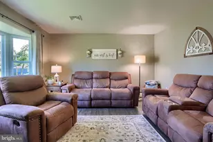 1014 Sherman St, Harrisburg, PA 17112 - Photo 6