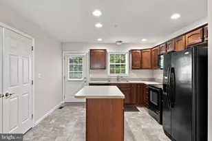 4864 Sheffield Ct, Harrisburg, PA 17112 - Photo 6