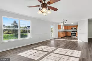 107 Peregrine Ln, Hummelstown, PA 17036 - Photo 8
