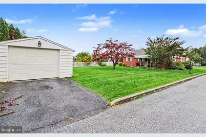140 Peach Avenue, Hershey, PA 17033 - Photo 32