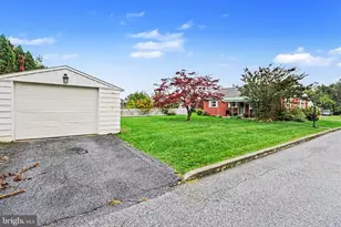 140 Peach Ave, Hershey, PA 17033 - Photo 32