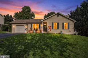 108 Graystone Dr, Hummelstown, PA 17036 - Photo 4
