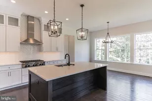 346 Lenni Rd, Chester Heights, PA 19017 - Photo 2