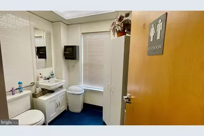 27 Regency Plaza, Glen Mills, PA 19342 - Photo 8