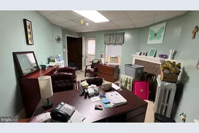 1712 W Providence Avenue, Chester, PA 19013 - Photo 64