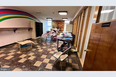 1712 W Providence Avenue, Chester, PA 19013 - Photo 16