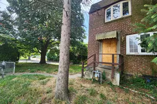 7000 Greenwood Ave, Upper Darby, PA 19082 - Photo 2