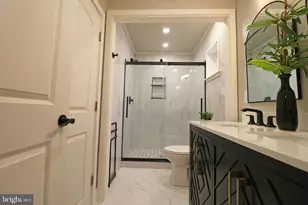 2366 Thomas Ave, Upper Chichester, PA 19014 - Photo 32