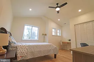 2366 Thomas Ave, Upper Chichester, PA 19014 - Photo 8