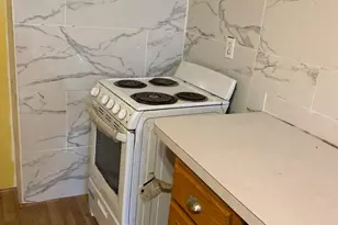 321 Highland Ave, Chester, PA 19013 - Photo 12