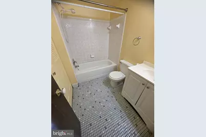 7202 Hilltop Drive, Brookhaven, PA 19015 - Photo 2