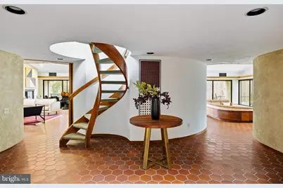 390 S Bryn Mawr Avenue, Bryn Mawr, PA 19010 - Photo 4