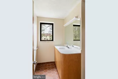 390 S Bryn Mawr Avenue, Bryn Mawr, PA 19010 - Photo 56