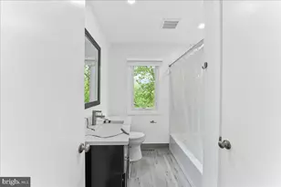 402 S Point Dr, Chadds Ford, PA 19317 - Photo 16