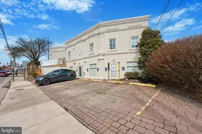 398 W Lancaster Avenue, Wayne, PA 19087 - Photo 2