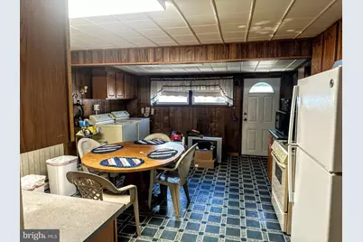 48 E 22 Nd Street, Chester, PA 19013 - Photo 6