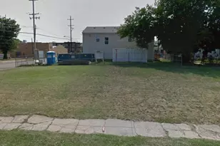 810 E 9th St, Chester, PA 19013 - Photo 1