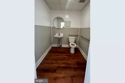 658 W Lancaster Avenue, Bryn Mawr, PA 19010 - Photo 2