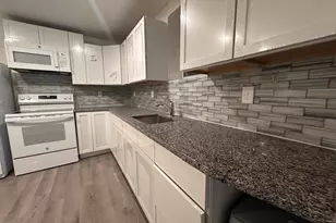 1417 E 13th St, Crum Lynne, PA 19022 - Photo 12