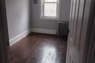 422 Darby Terrance Terrace, Darby, PA 19023 - Photo 4