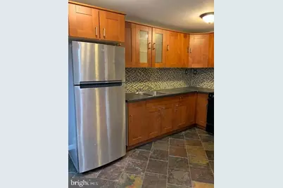 210 Londonderry Lane, Darby, PA 19023 - Photo 2