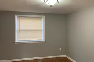 210 Londonderry Ln, Darby, PA 19023 - Photo 8