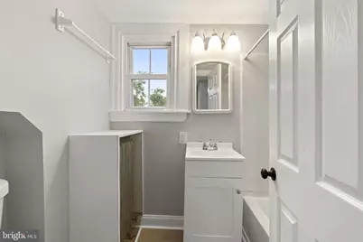 216 Collingdale Avenue #5, Collingdale, PA 19023 - Photo 8