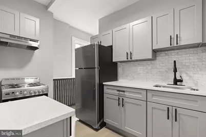 216 Collingdale Avenue #1, Collingdale, PA 19023 - Photo 4