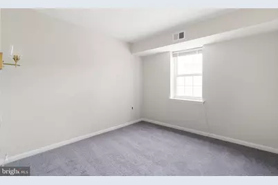 814 South Avenue #J6, Secane, PA 19018 - Photo 6