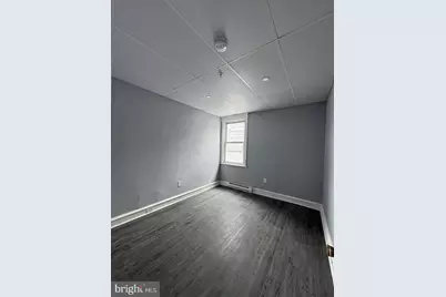 15 S Church Lane, Upper Darby, PA 19082 - Photo 4